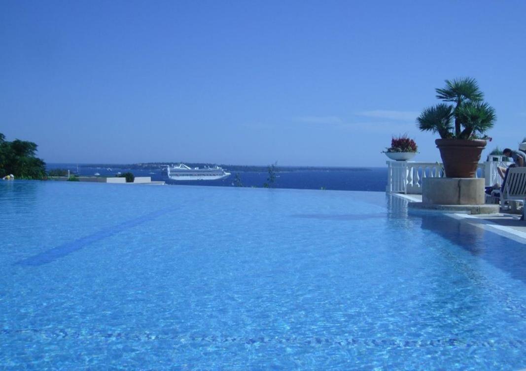 Holiday Paradise Канны Экстерьер фото